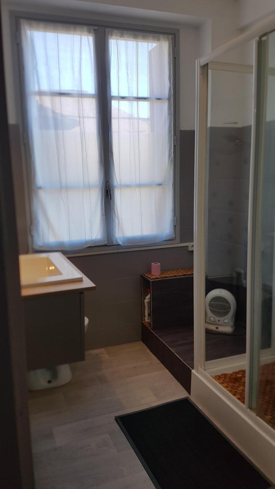 Appartements Coeur De Village سان جان دو برول الغرفة الصورة