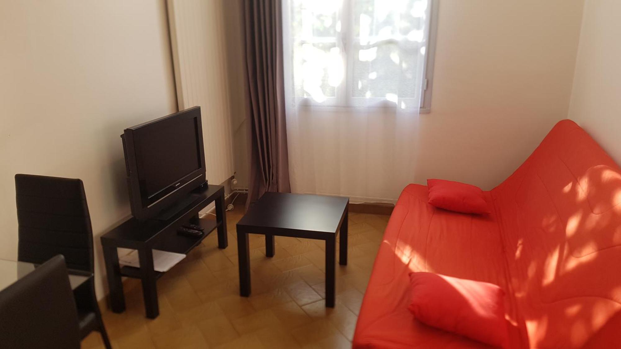 Appartements Coeur De Village سان جان دو برول الغرفة الصورة